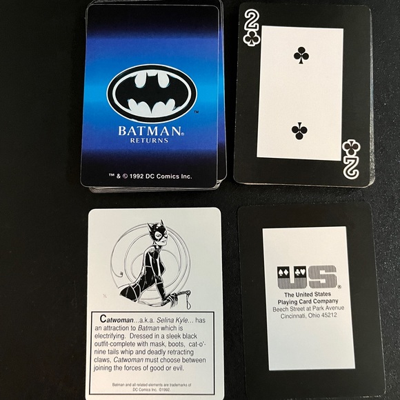 Batman Returns Playing Cards in Original Box - Picture 5 of 10